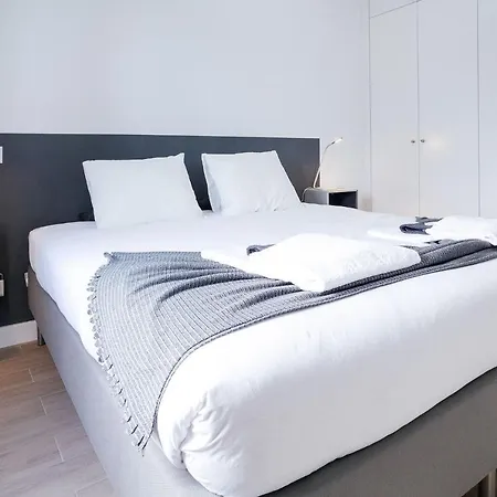 Oura V2 - Flores Villa *